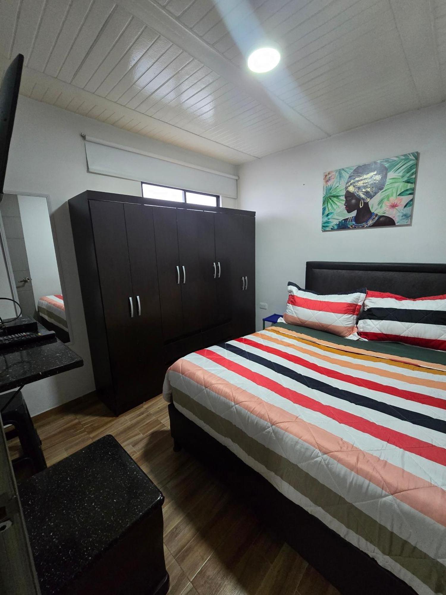 Apartment Amoblado Cerca Al Aeropuerto El Dorado *