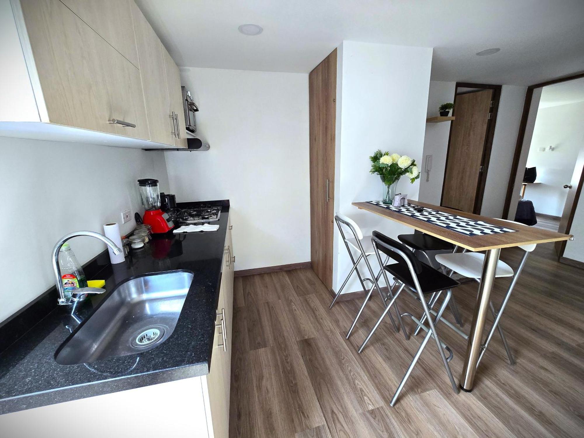 Apartment Brand-New Apartment Accommodating Up To 5 Guests, Located In The Northern Sector Of Bogota