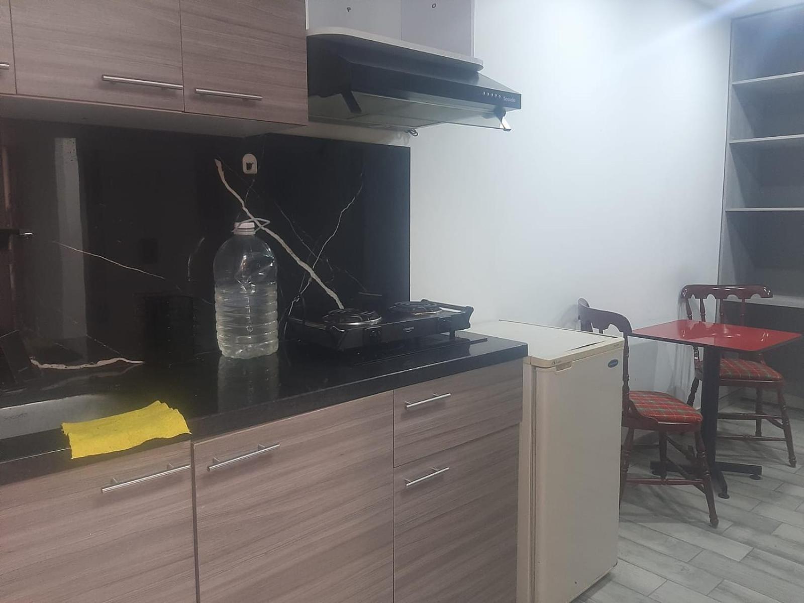 Hotel Sector De Corferias , Y , A 10 Cuadras Embajada Americana , Cerca Al , G 12 , Universidad Nacional , Aeropuerto A 2 Cuadras Estacion Ciudad Universitaria Marque-tresdiecisietecincoveintisieteveintiseistreintayuno Bogota