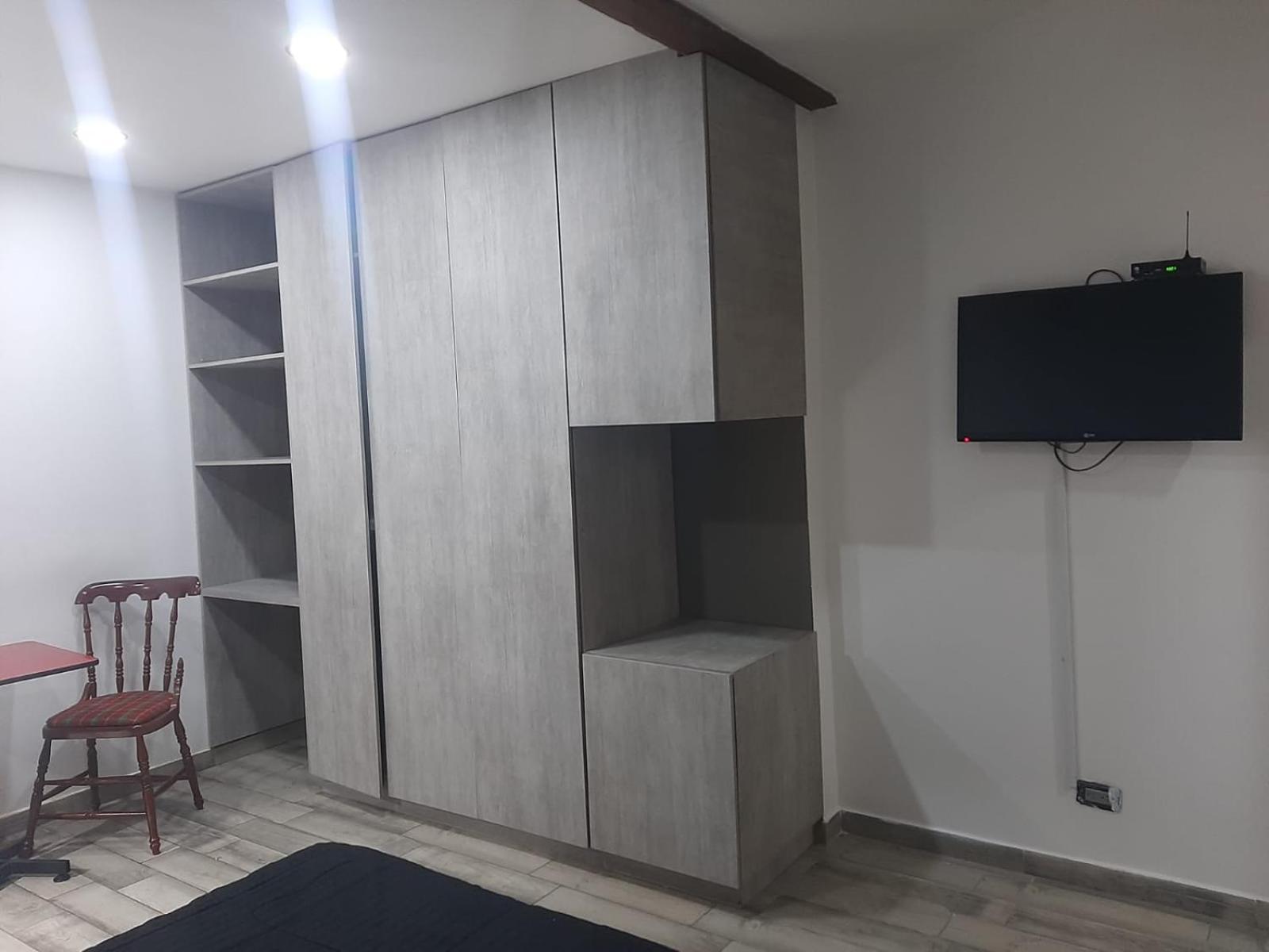 Sector De Corferias , Y , A 10 Cuadras Embajada Americana , Cerca Al , G 12 , Universidad Nacional , Aeropuerto A 2 Cuadras Estacion Ciudad Universitaria Marque-tresdiecisietecincoveintisieteveintiseistreintayuno * Bogota