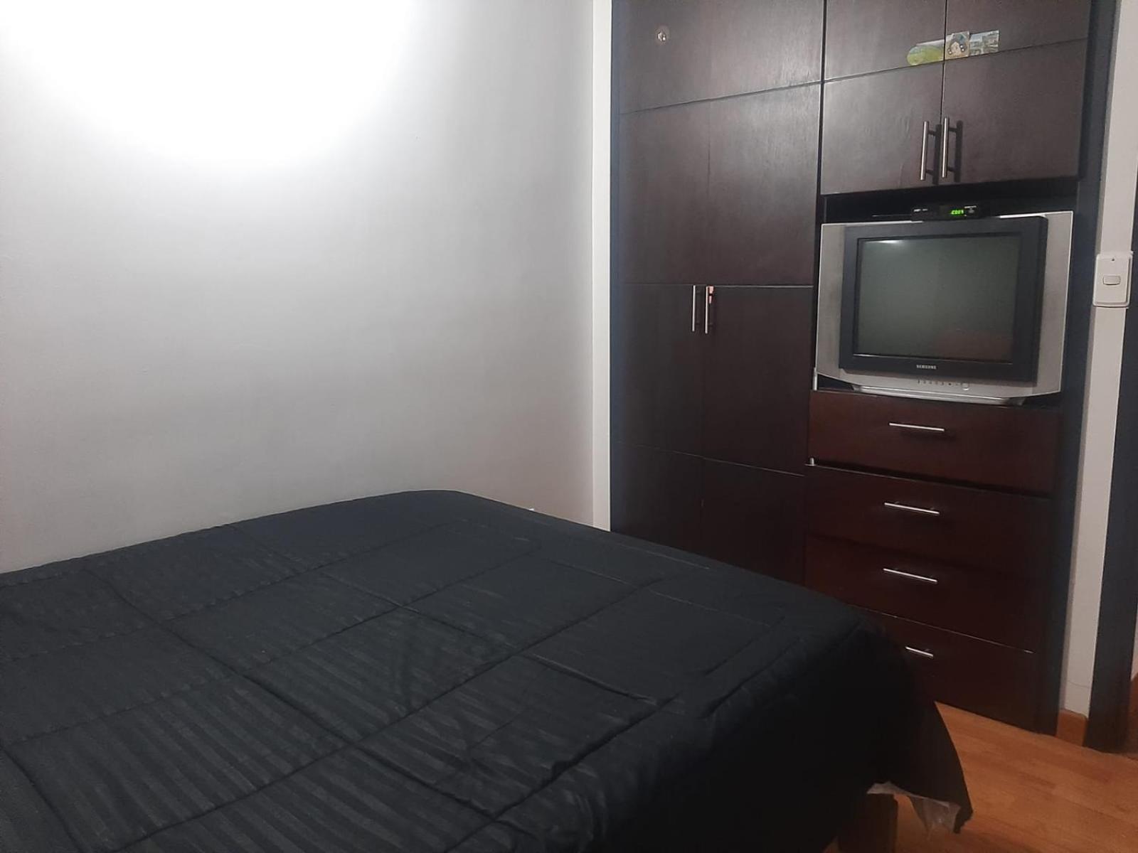 Sector De Corferias , Y , A 10 Cuadras Embajada Americana , Cerca Al , G 12 , Universidad Nacional , Aeropuerto A 2 Cuadras Estacion Ciudad Universitaria Marque-tresdiecisietecincoveintisieteveintiseistreintayuno Hotel *