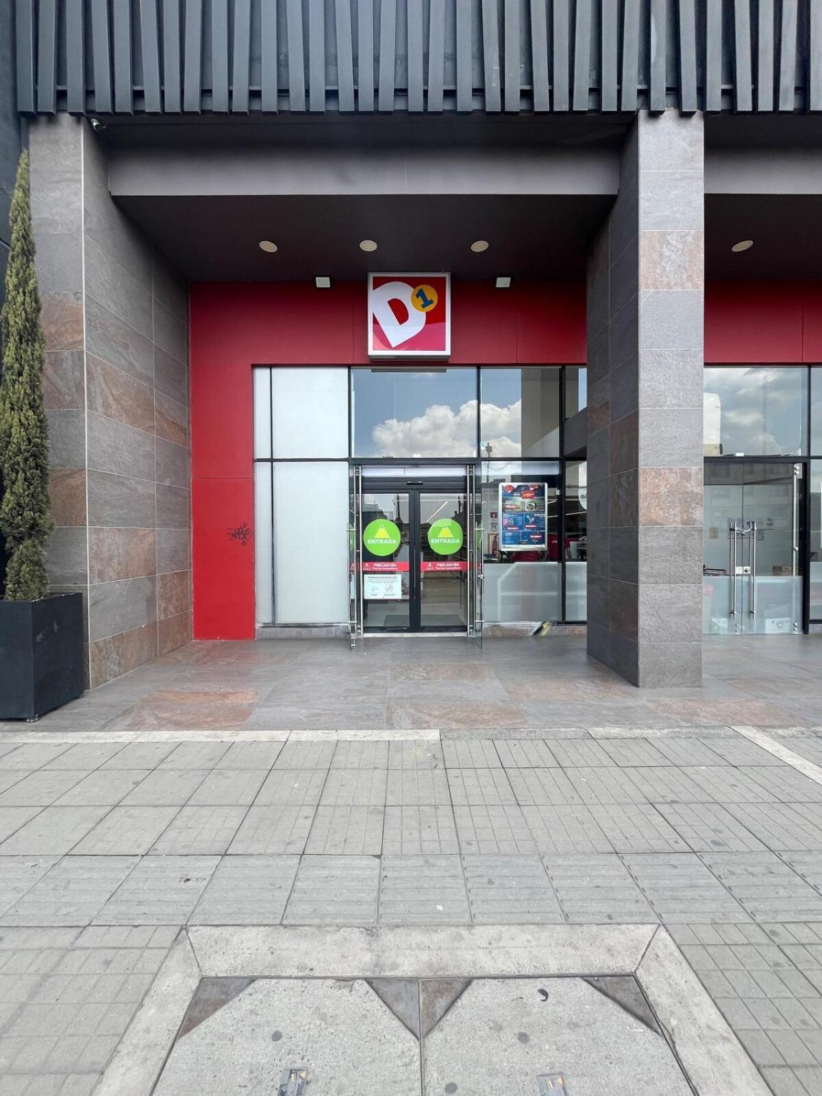 Apto Central, Tranquilo Con Guardado De Maletas * Bogota