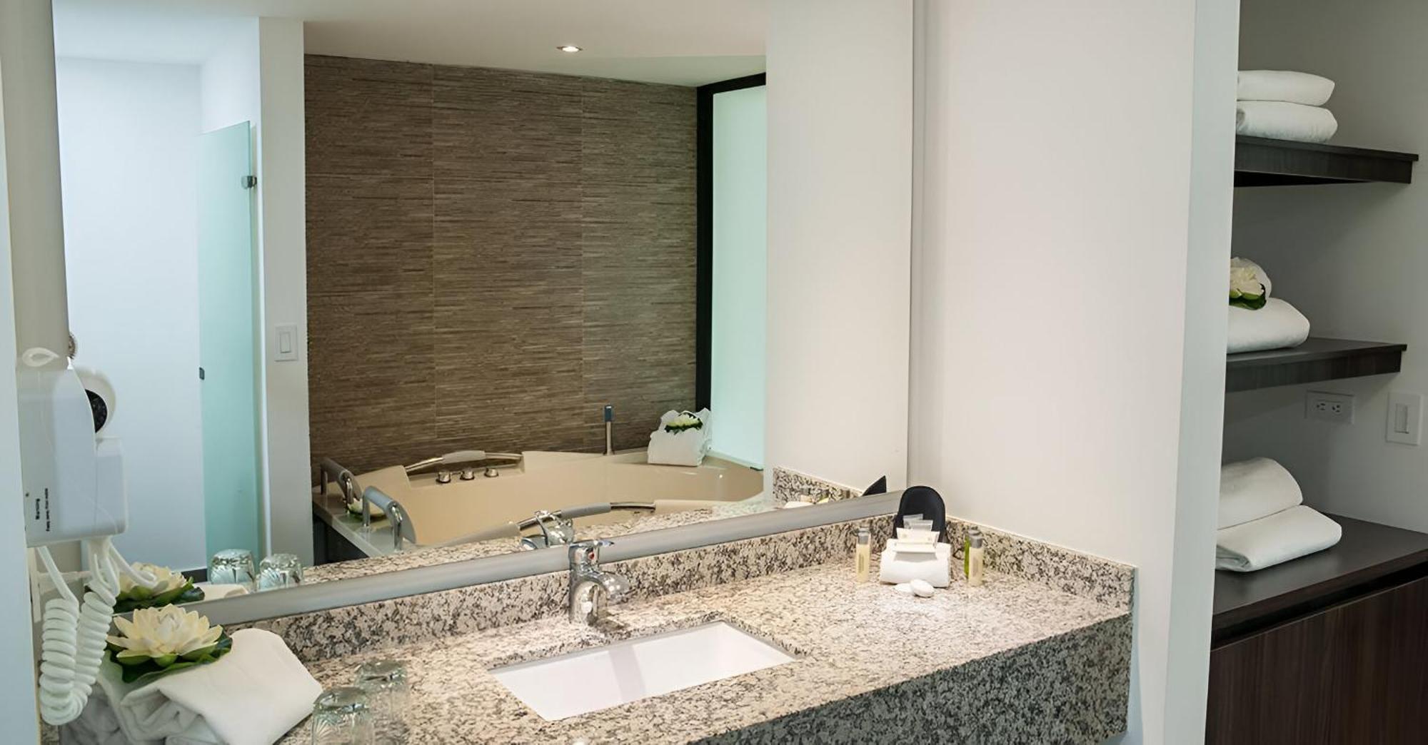 Grand Park Hotel 4*