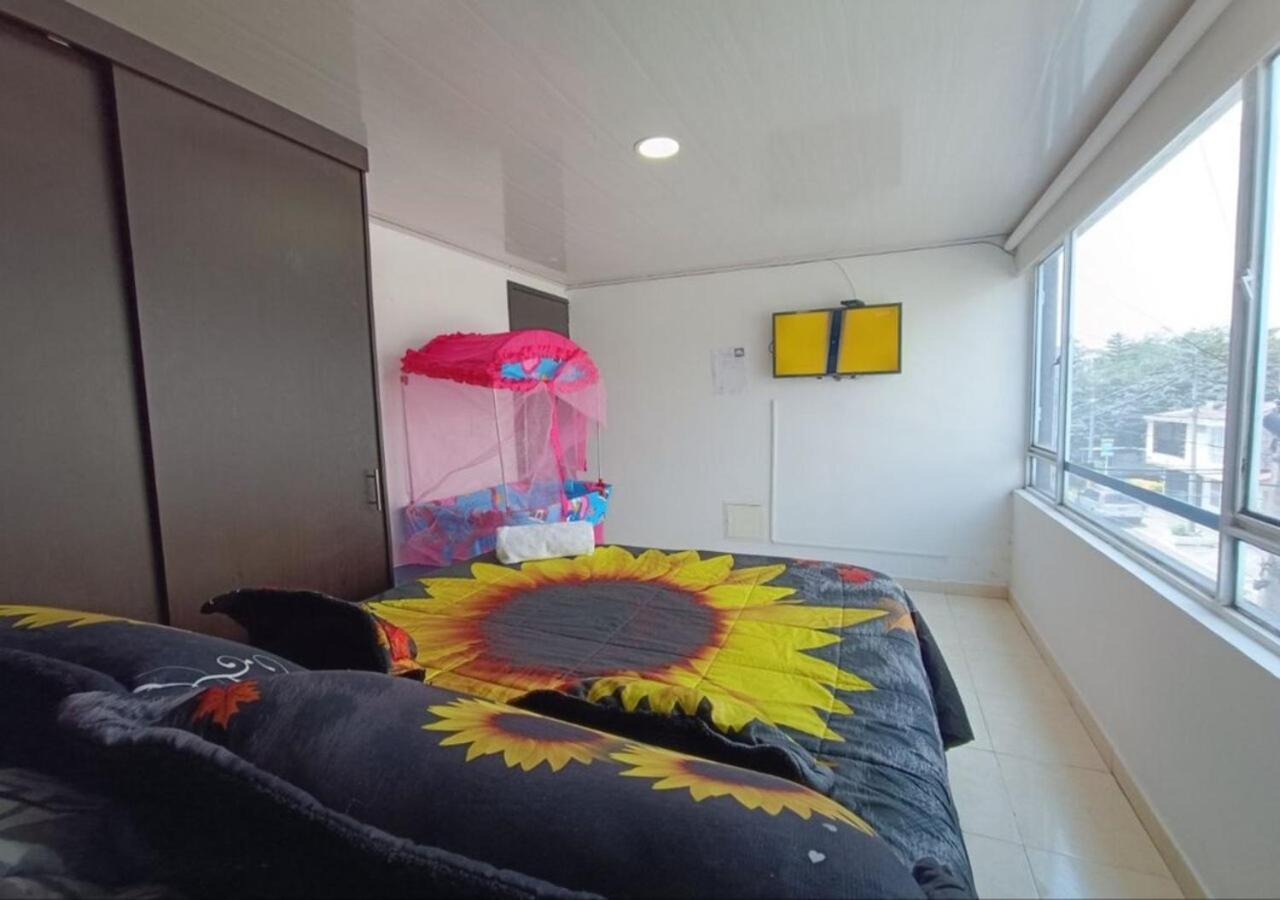 Bed & Breakfast Impresionante Familiar 3er Piso - 06 Personas - El Eden Centro Comercial *