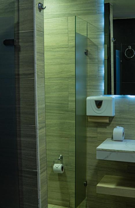 Hotel American Visa Tower 4*