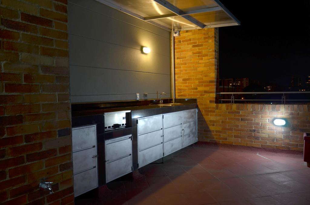122 Plaza Aparthotel