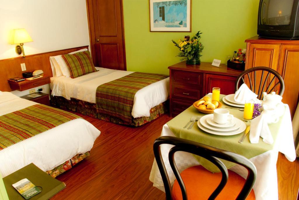Hotel Nuevo Rincon De Santa Barbara 3*