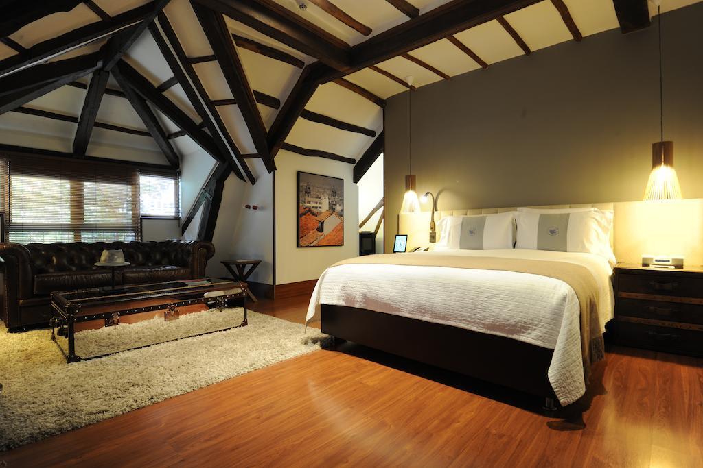 Hotel Four Seasons Casa Medina