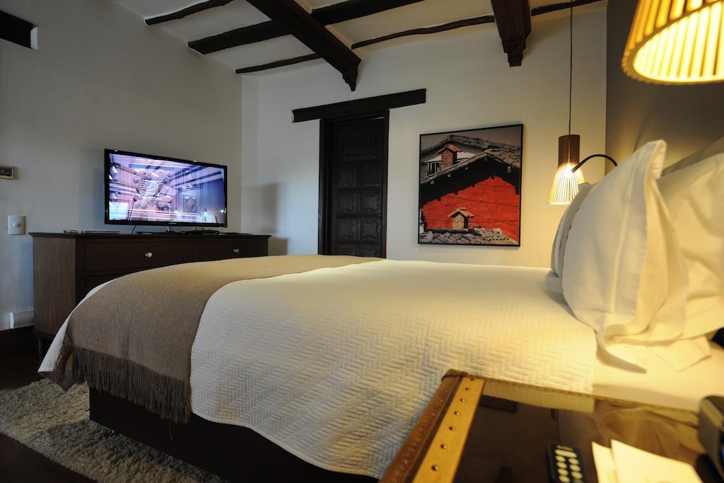 Four Seasons Casa Medina