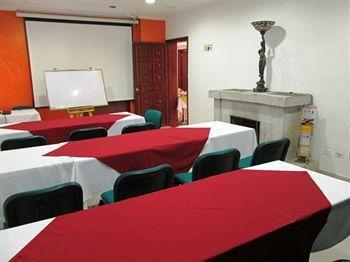 Ayenda 1068 Plaza 36 Hotel Bogota