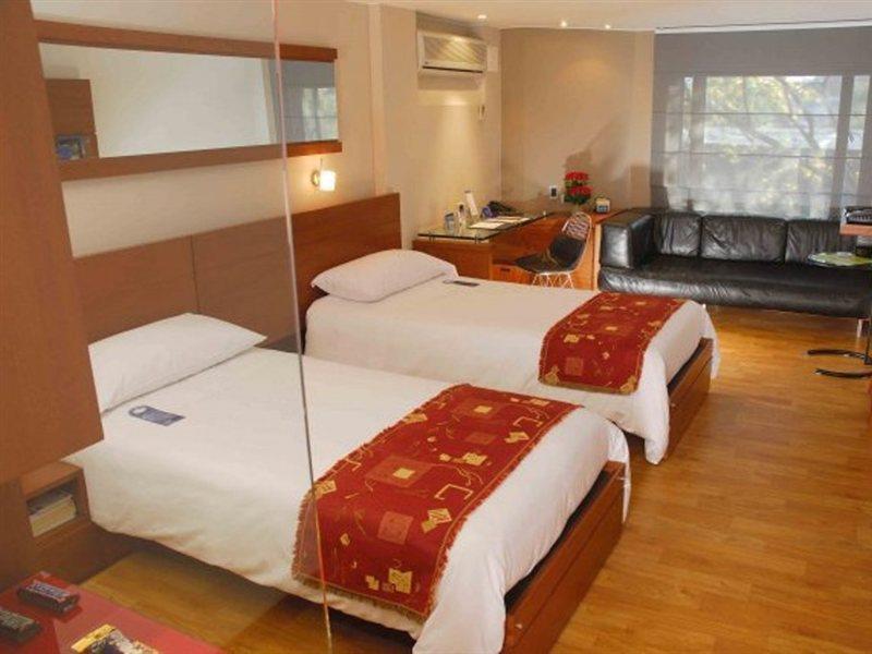 Hotel Avani Royal Zona T