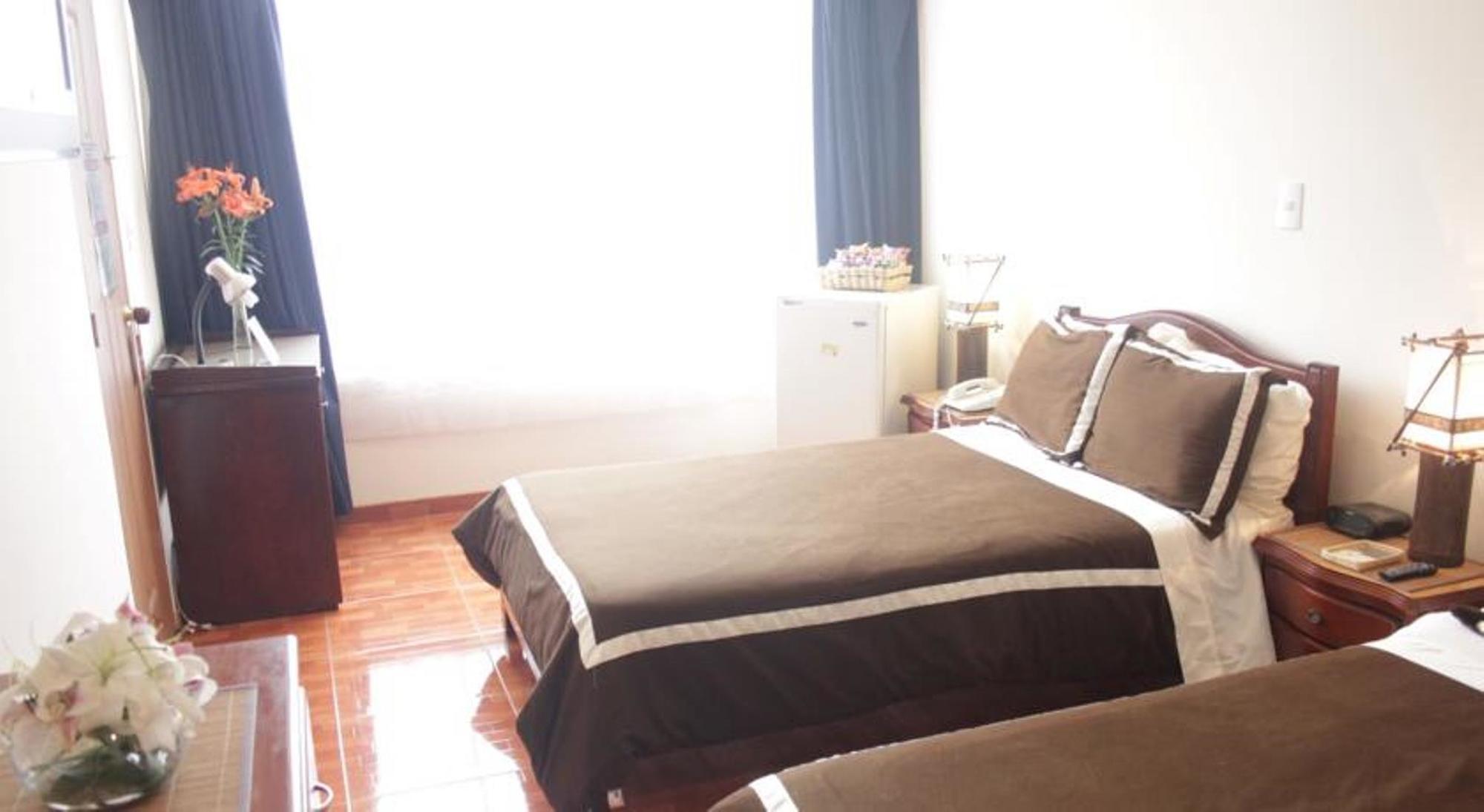 Charlies Place Bogota