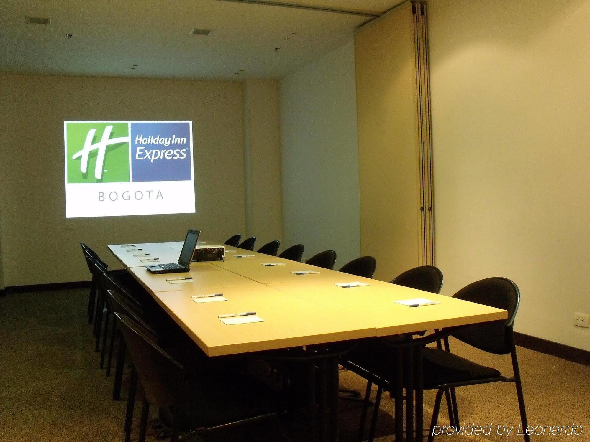 Hotel Express - Parque La 93 By Ihg