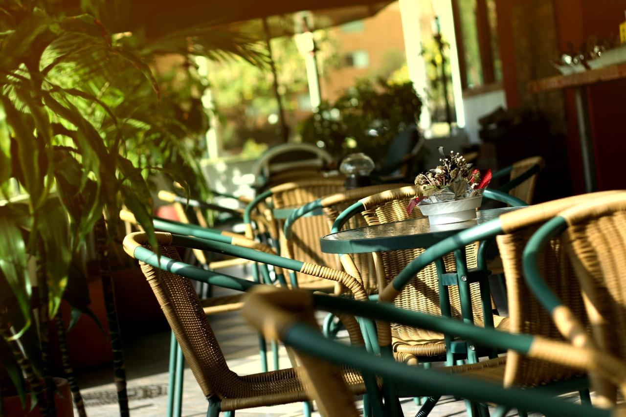 Charlies Place Hotel Bogota