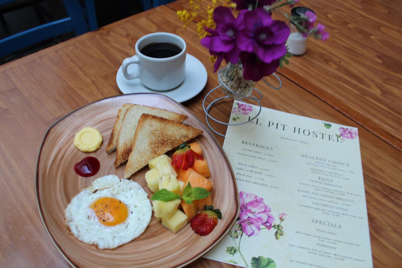 El Pit Hostel *