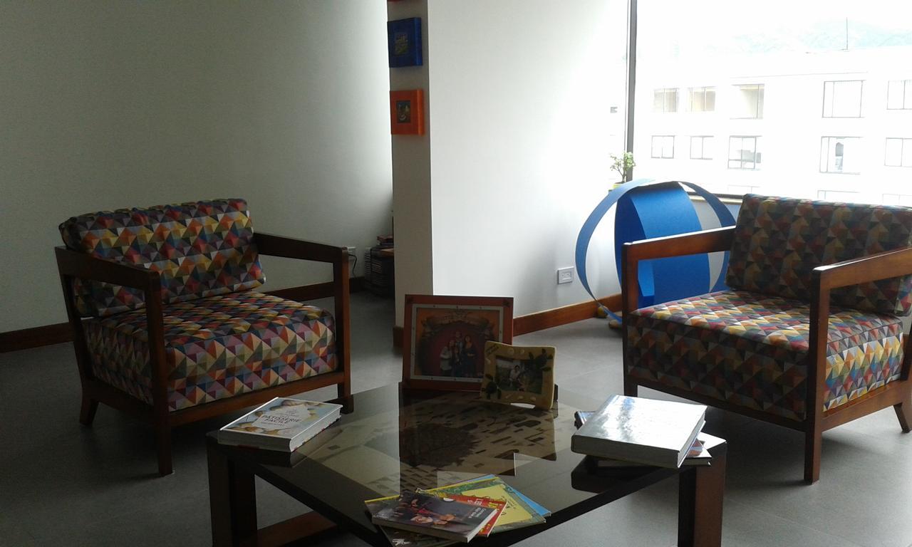 En Alhambra Homestay *