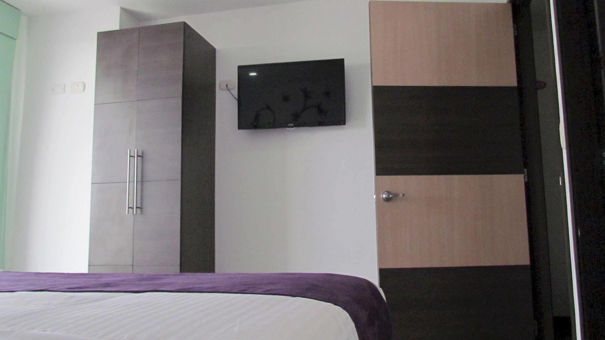Hotel Expo Ferial