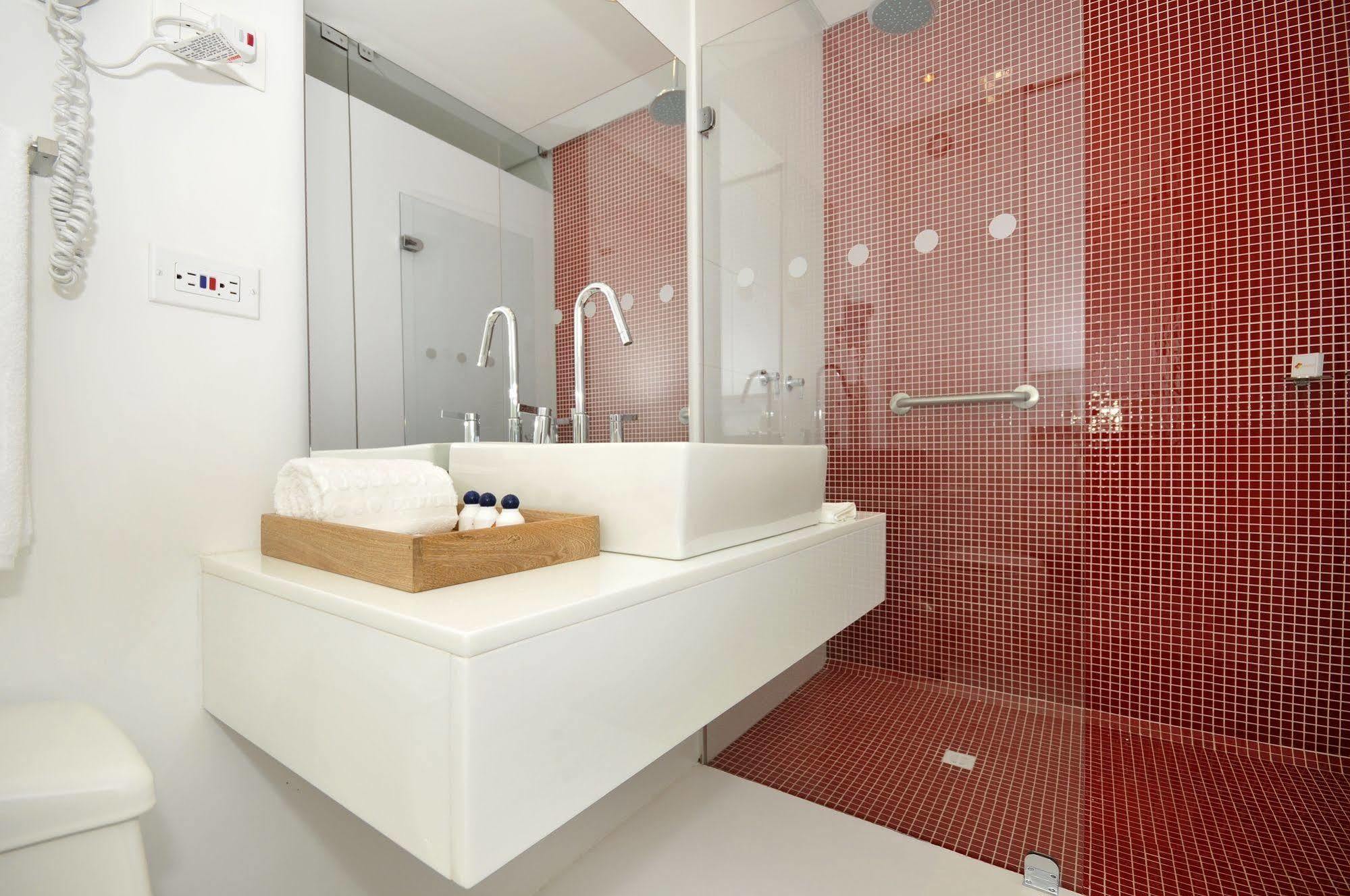 Aparthotel Bosque Alto Apartasuite 4*