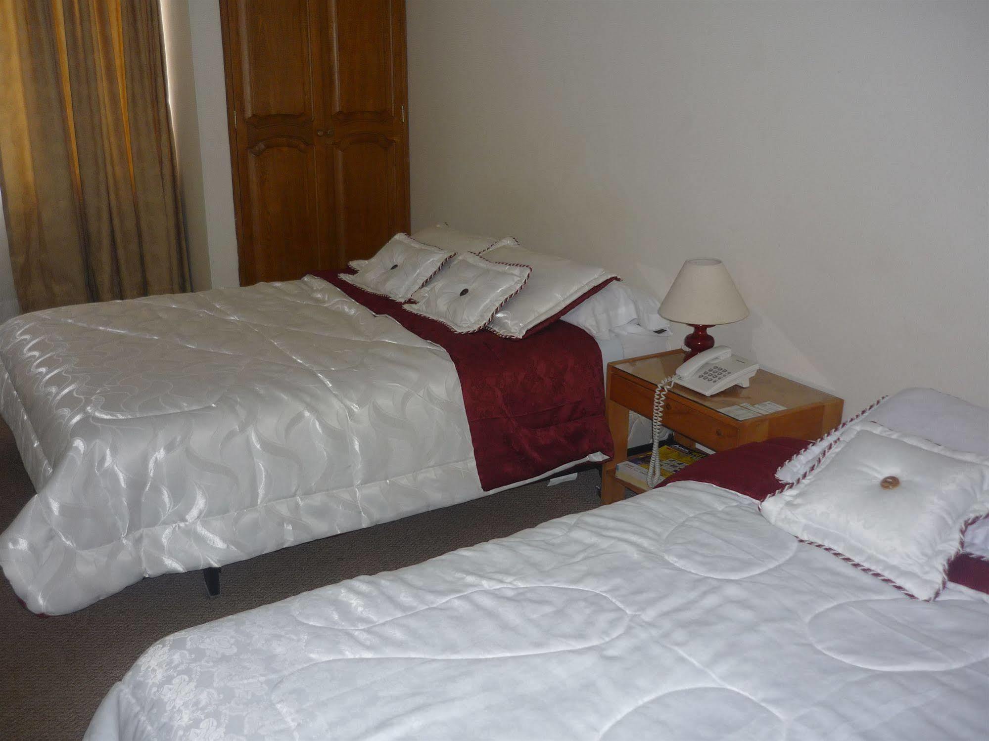 Casa La Riviera 3* Bogota