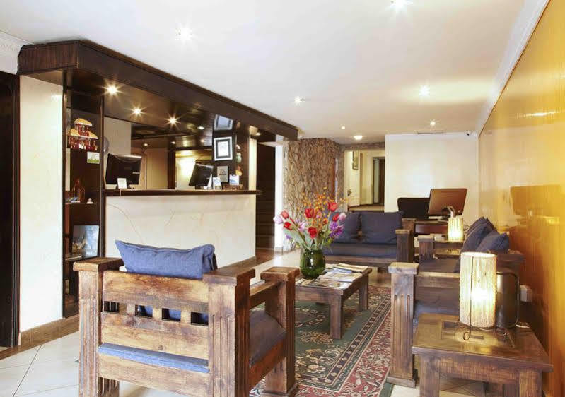 Charlies Place Hotel Bogota