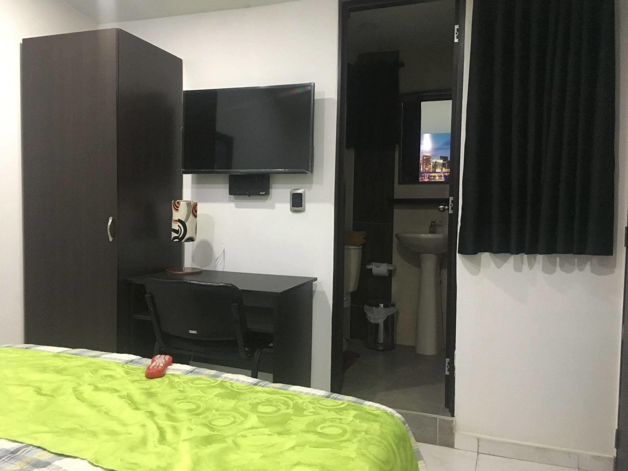 Casa Modelia Bed & Breakfast Bogota