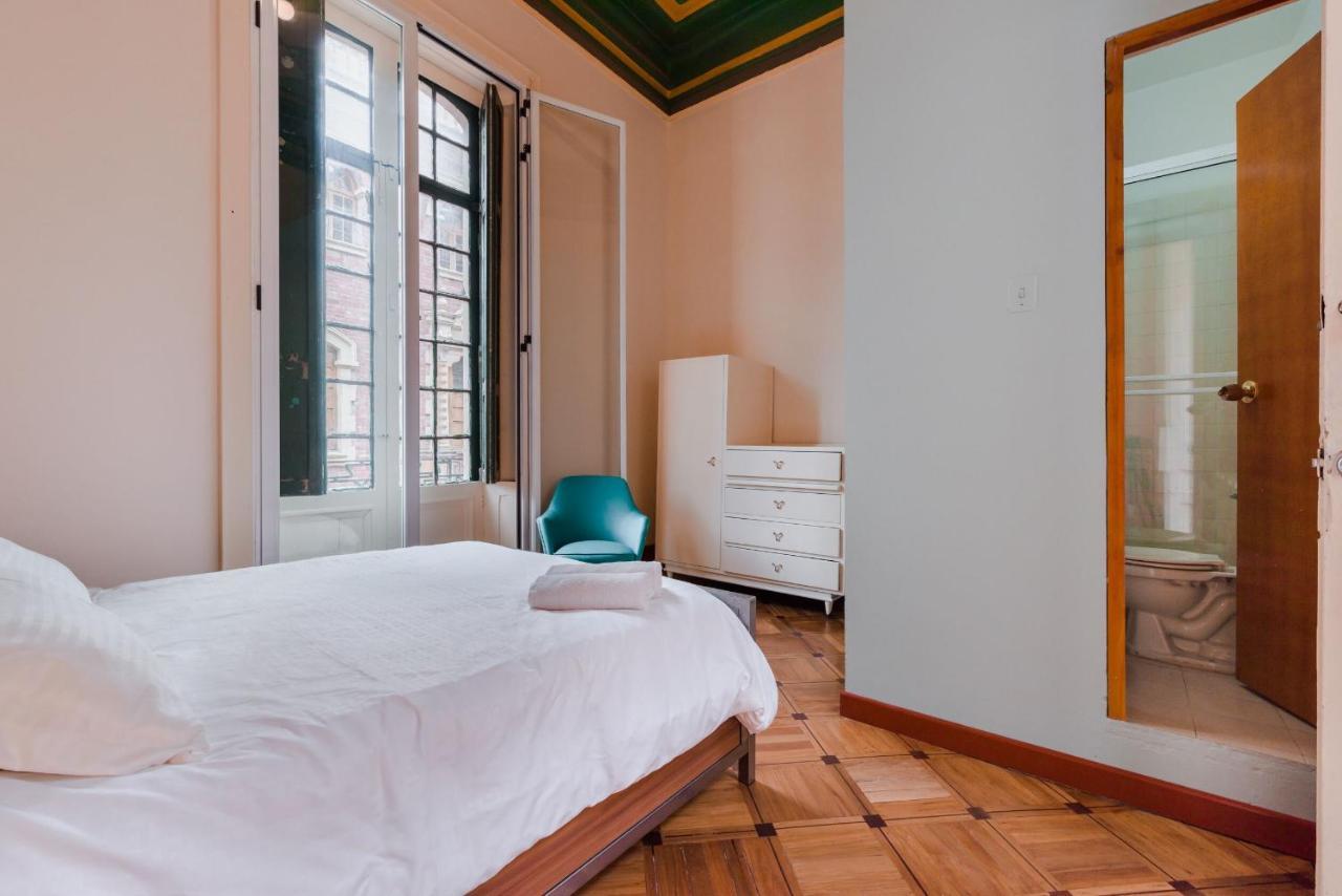 Hostel R10