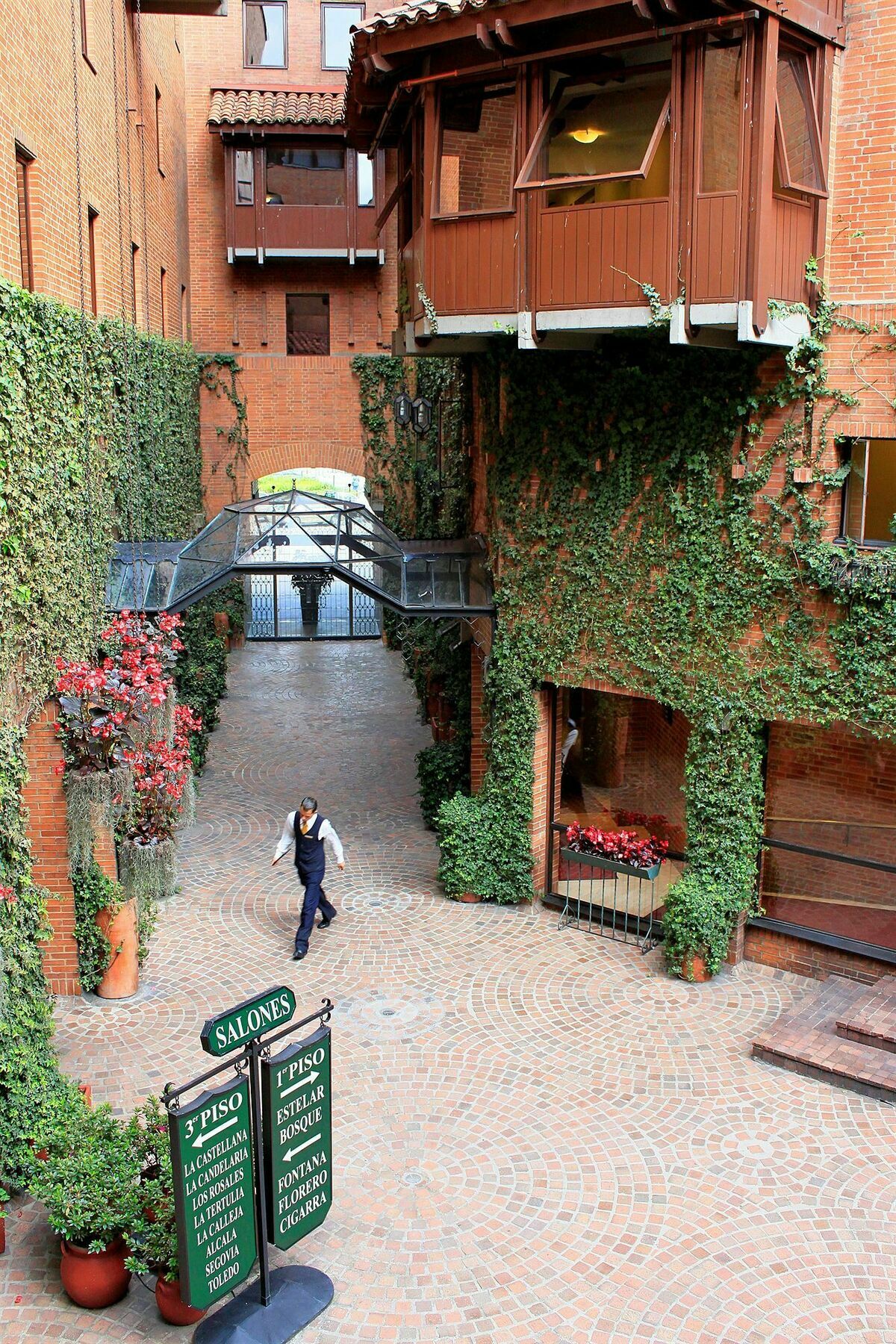Estelar - La Fontana Aparthotel