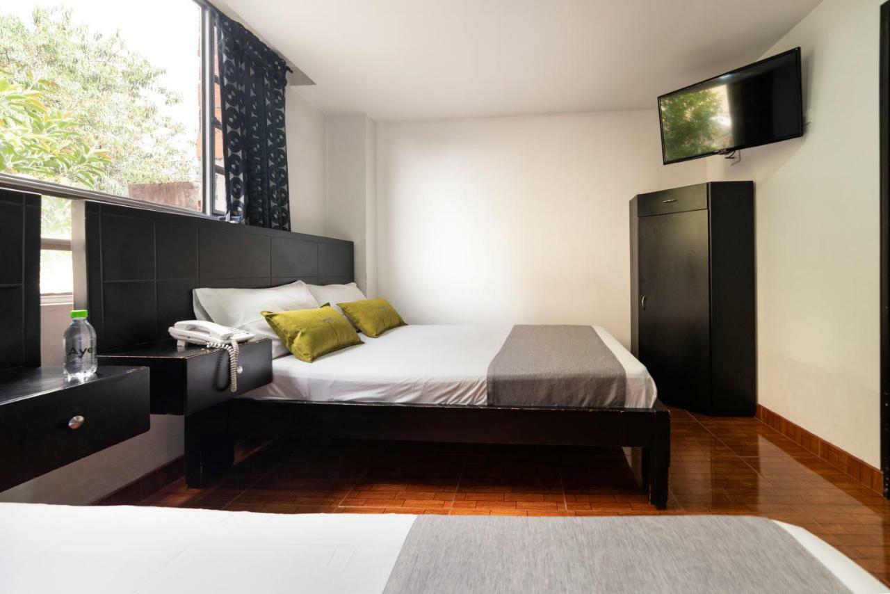 Dorado 100 Hotel