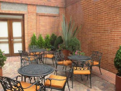 Avani Royal Zona T Hotel 4*