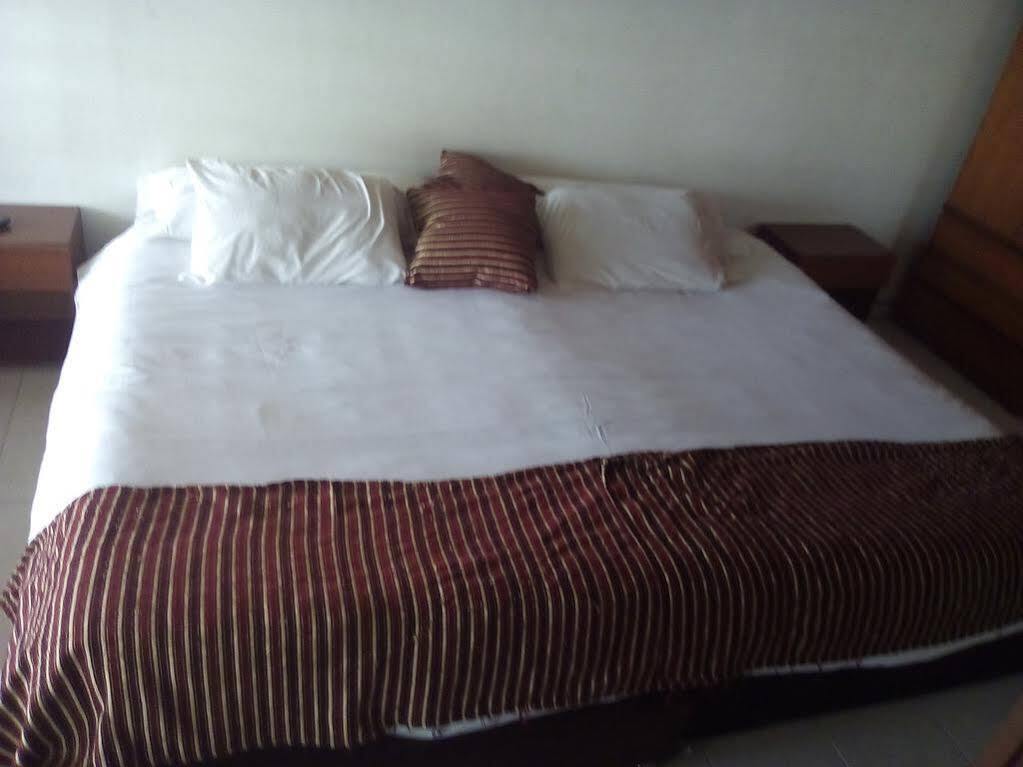 Deportel Hostel