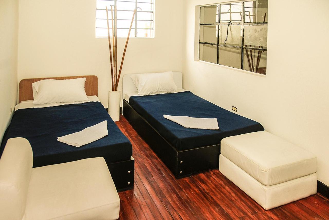 Hostel Agora Palermo *