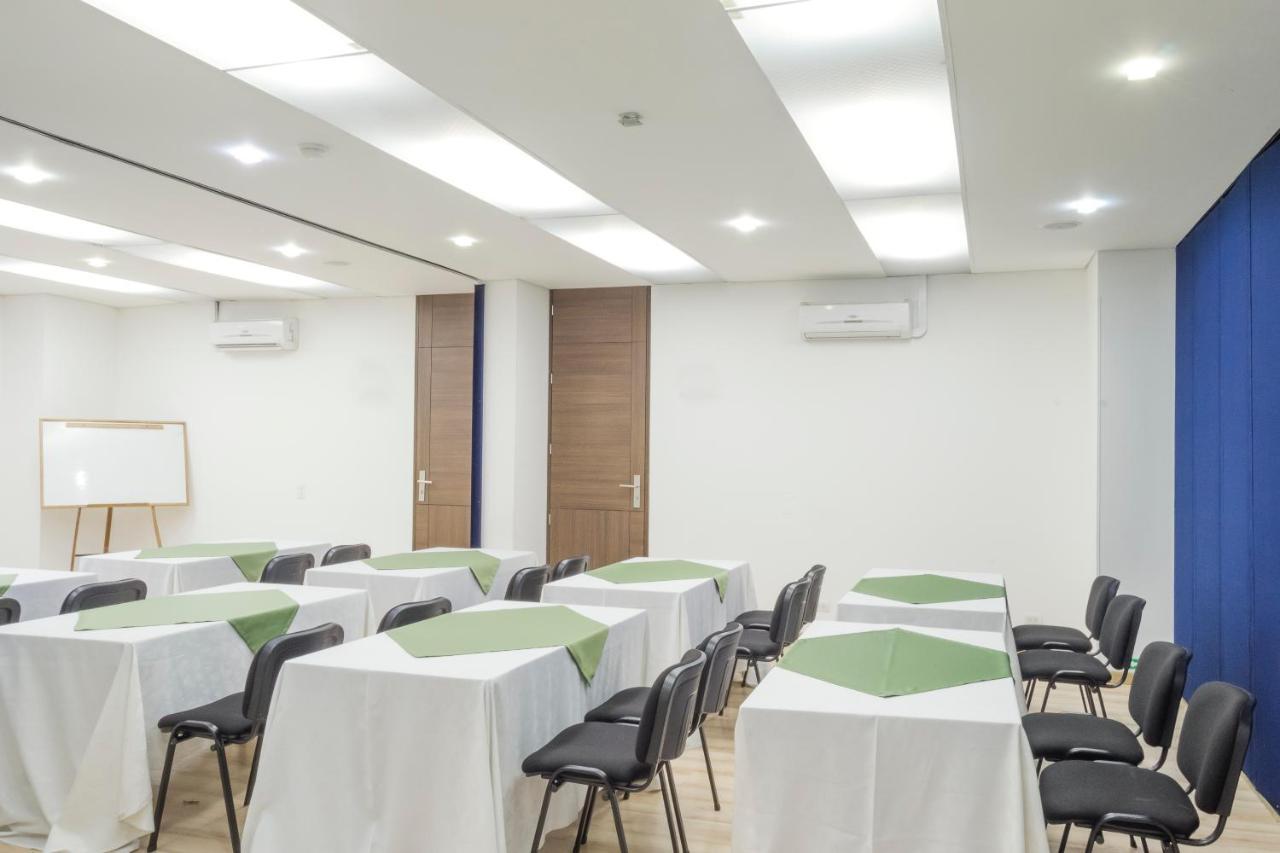 Regency La Feria Hotel Bogotá