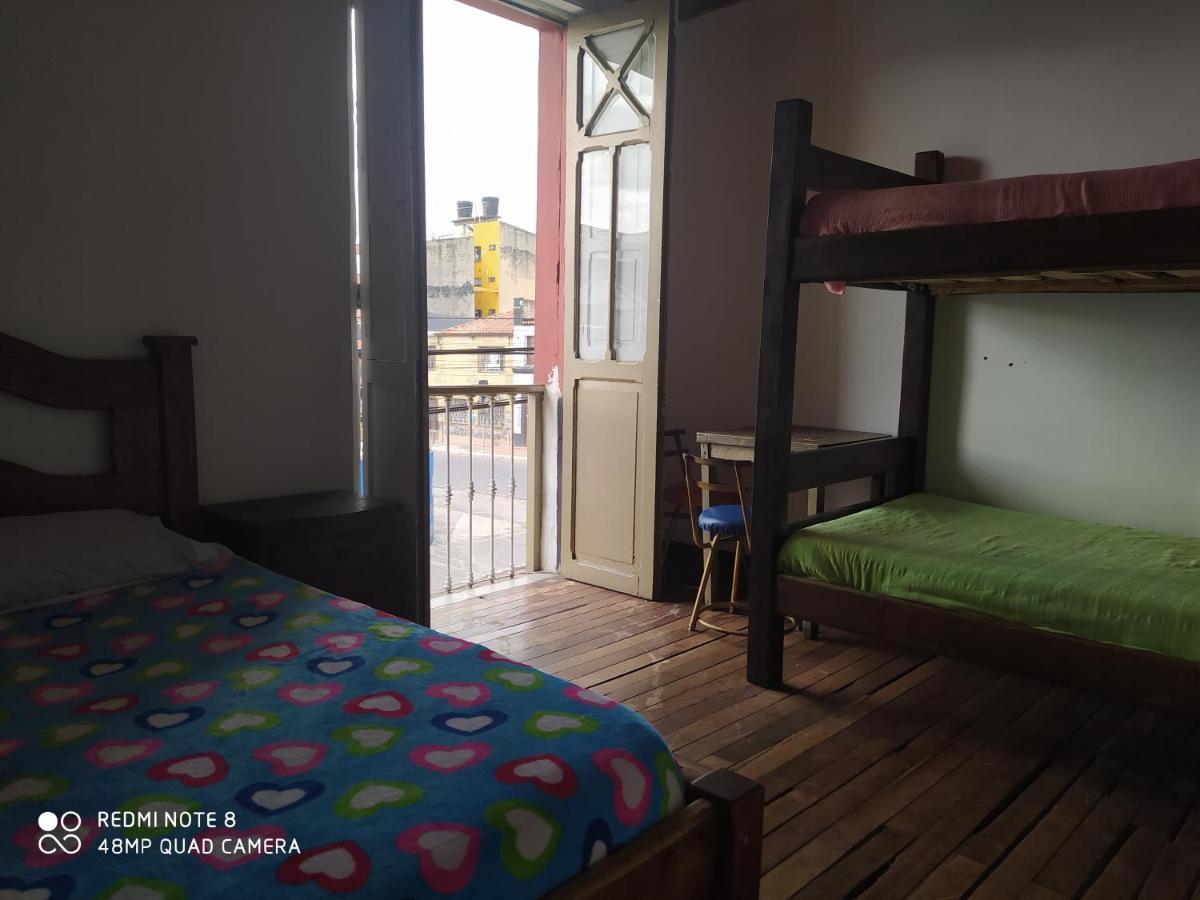 Hostel Hostal Cq Lourdes *
